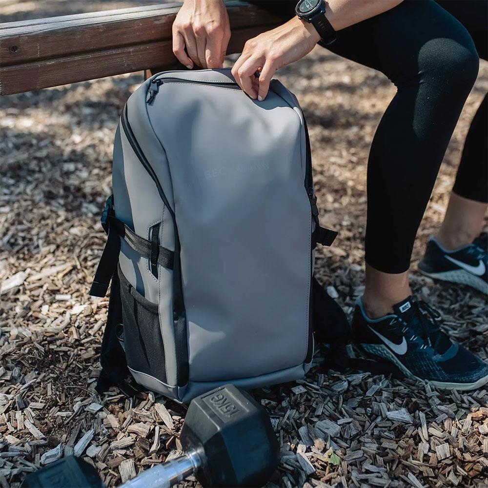 Street Go 街頭護脊背包 26L - 極限灰 2.0