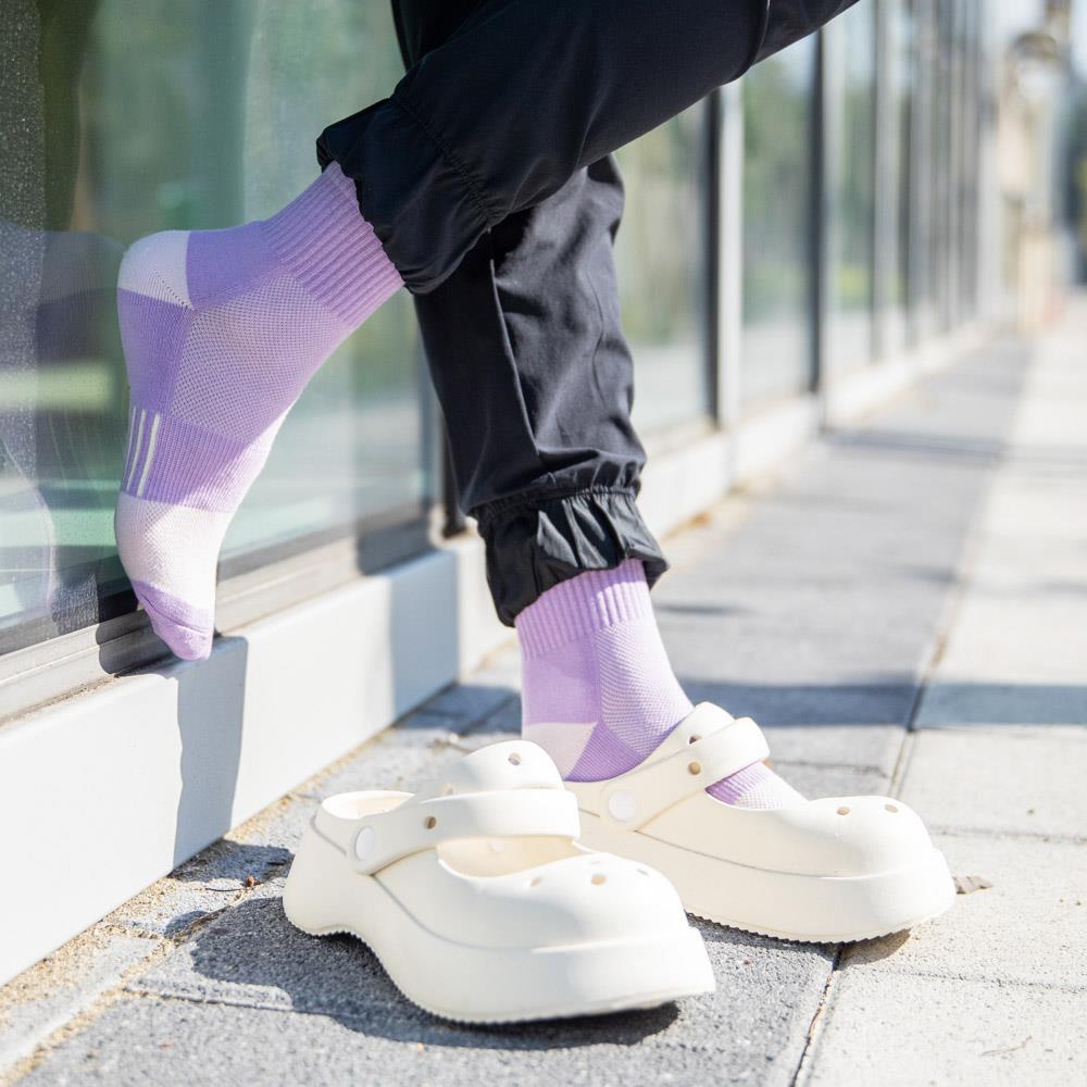 【M號】多彩科技運動襪-柔紗紫-中筒