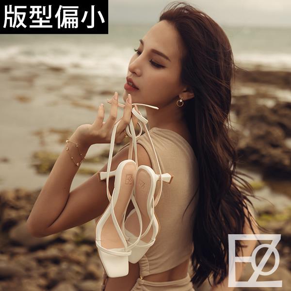 🏖️指定涼鞋專區最高現折$1554🏖️ANNSTAR 意含ZOE聯名-巴黎時裝週繞踝夾腳細跟涼鞋7cm-白(版型偏小)