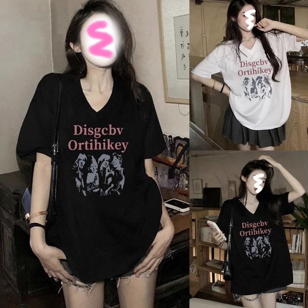 M-3XL美式復古人物KEY印花純棉短袖T恤 寬鬆V領上衣中大碼女裝(黑白)-凱西娃娃
