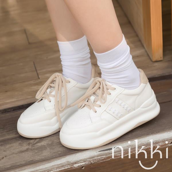 💐母親節限定專區最高7折💐ANNSTAR NIKKI聯名-復刻風潮全真牛皮奶油麵包厚底休閒鞋5cm-白