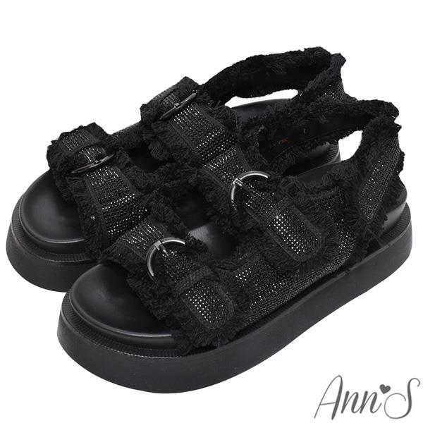 💐母親節限定專區最高7折💐Ann’S二代彈力厚底Plus+低調黑鑽隨意抽鬚涼鞋5cm-黑