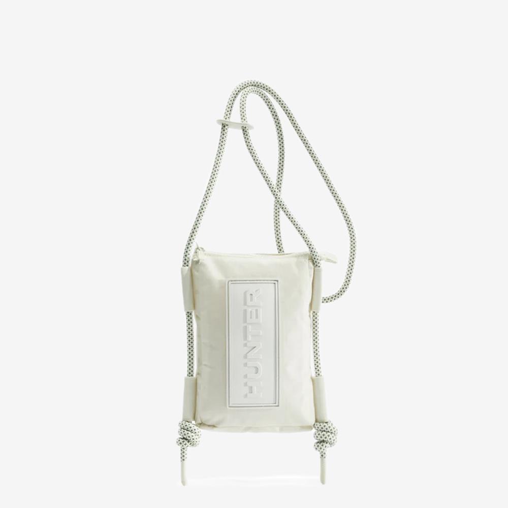 Travel輕量手機包-奶油白