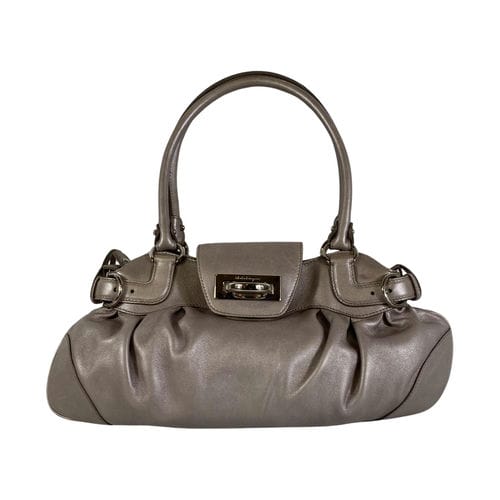 【桃園家樂福經國店】Salvatore Ferragamo/側背包//AU21