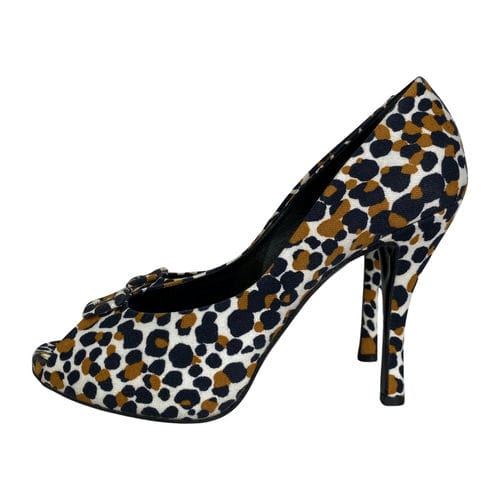 【高雄大立店】Roger Vivier/淺口皮鞋/38/