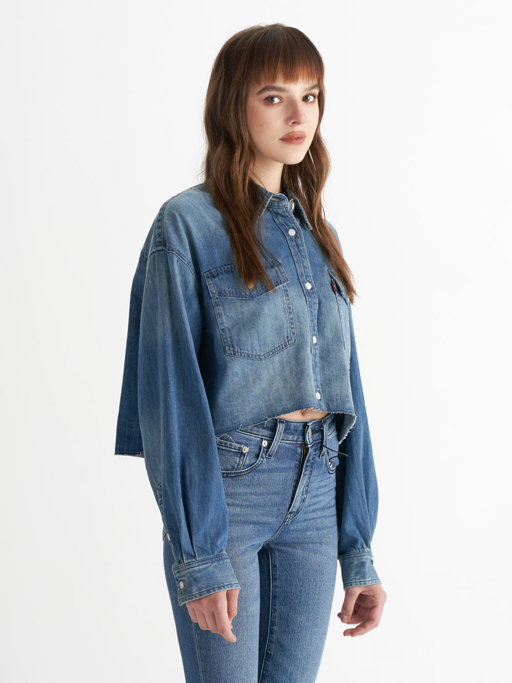 Levi’s® 女款 襯衫 短版襯衫 牛仔襯衫 丹寧襯杉 長袖襯衫 深藍刷白 熱賣單品
