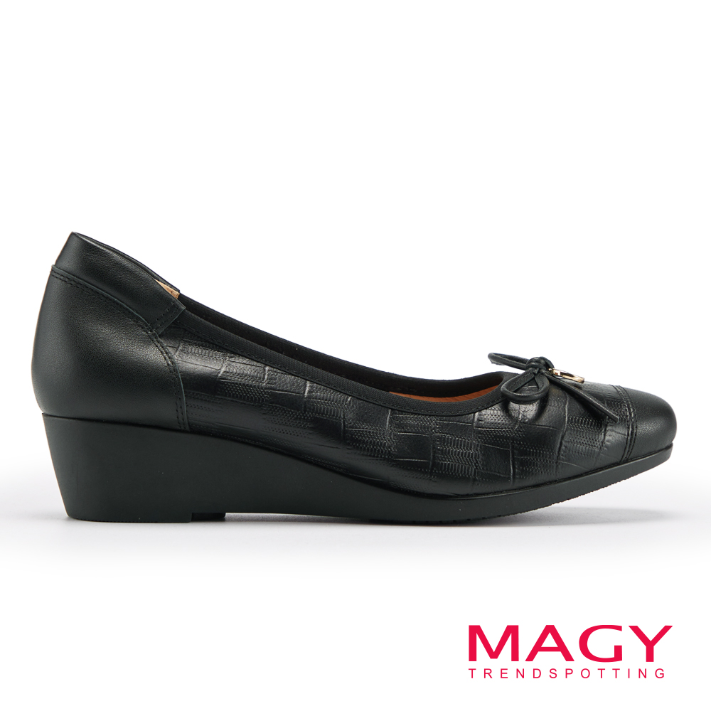 MAGY 方頭壓紋牛皮蝴蝶結楔型中跟鞋 黑色 #15246