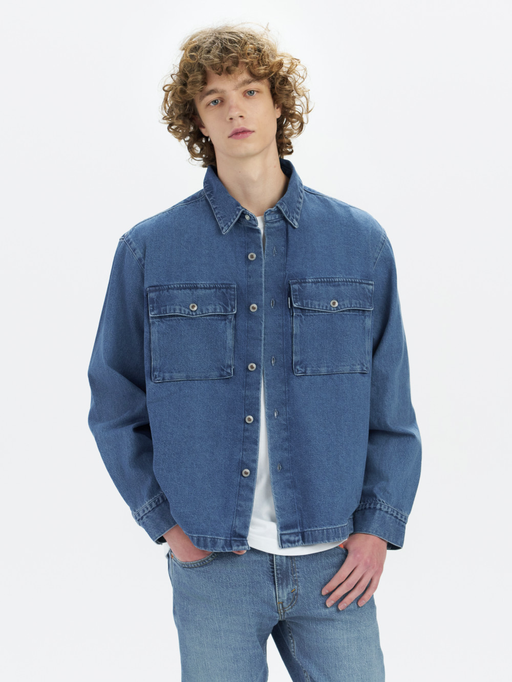 Levi’s® SILVERTAB™銀標系列 男款輕磅丹寧口袋襯衫 熱賣單品