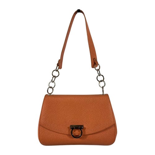 【桃園家樂福經國店】Salvatore Ferragamo/側背包//BW-21 5320