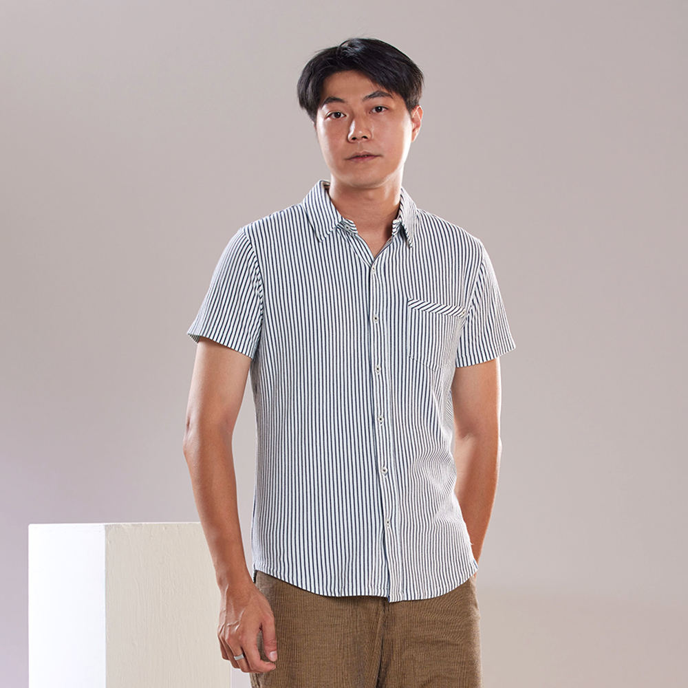 INDIGO網眼細直紋男短袖襯衫