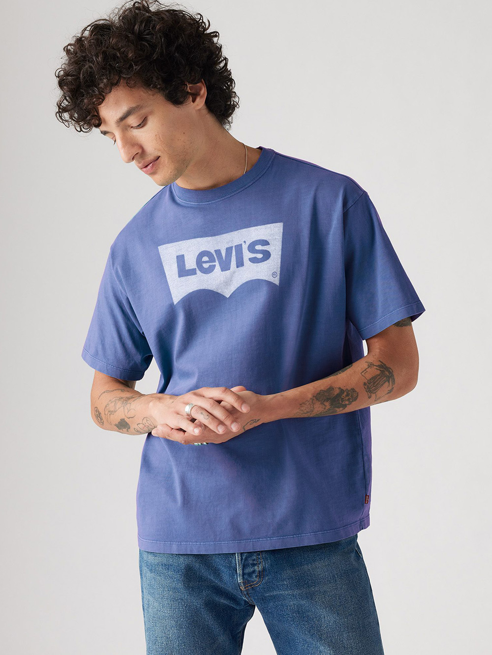 Levi’s® 男款 VINTAGE FIT BATWING LOGO TEE 熱賣單品