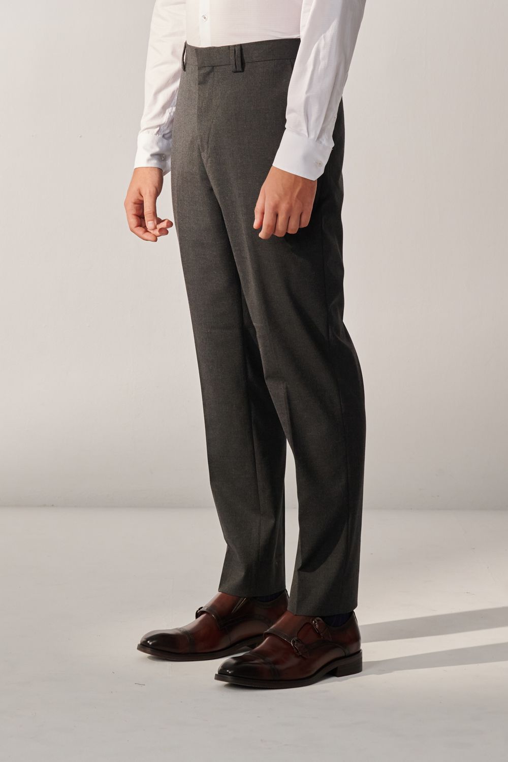 SST&C Classic Dark Gray Plain Classic Suit Trousers | 00022408009_6