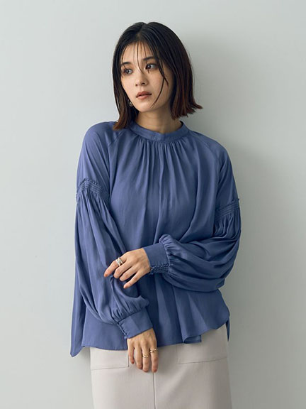 拼接縮口袖抓摺圓領襯衫(7A43L0A0900) - YECCA VECCA