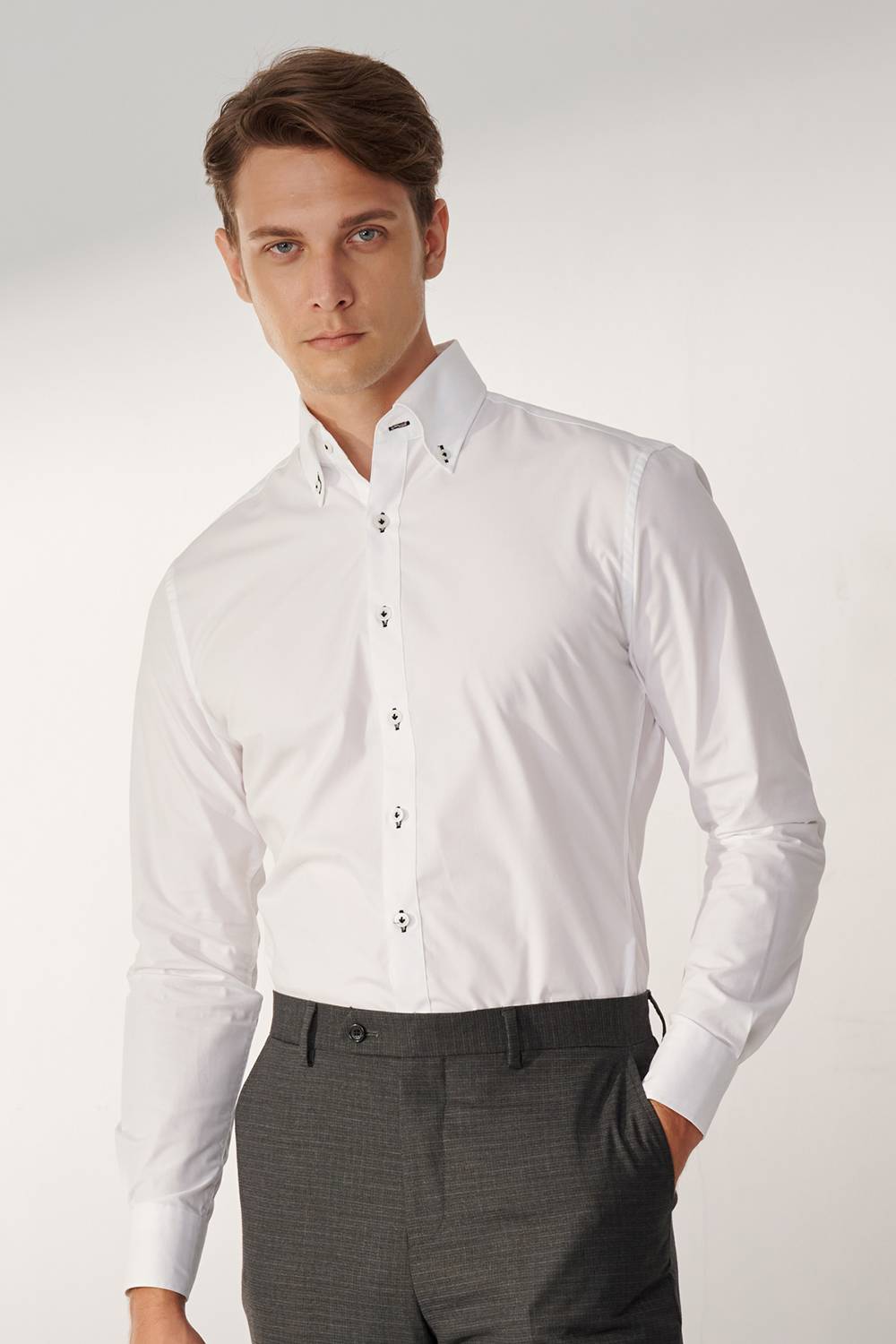 SST&C White Plain Standard Fit Shirt | 00062409020_0