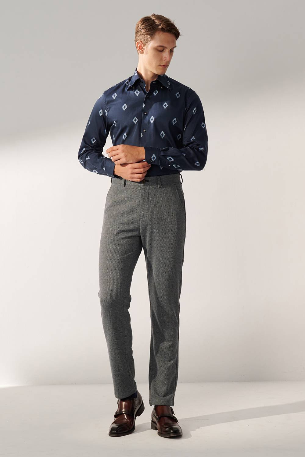 SST&C Dark Blue Diamond Pattern Slim Fit Stretch Knit Casual Trousers | 00162409003_5