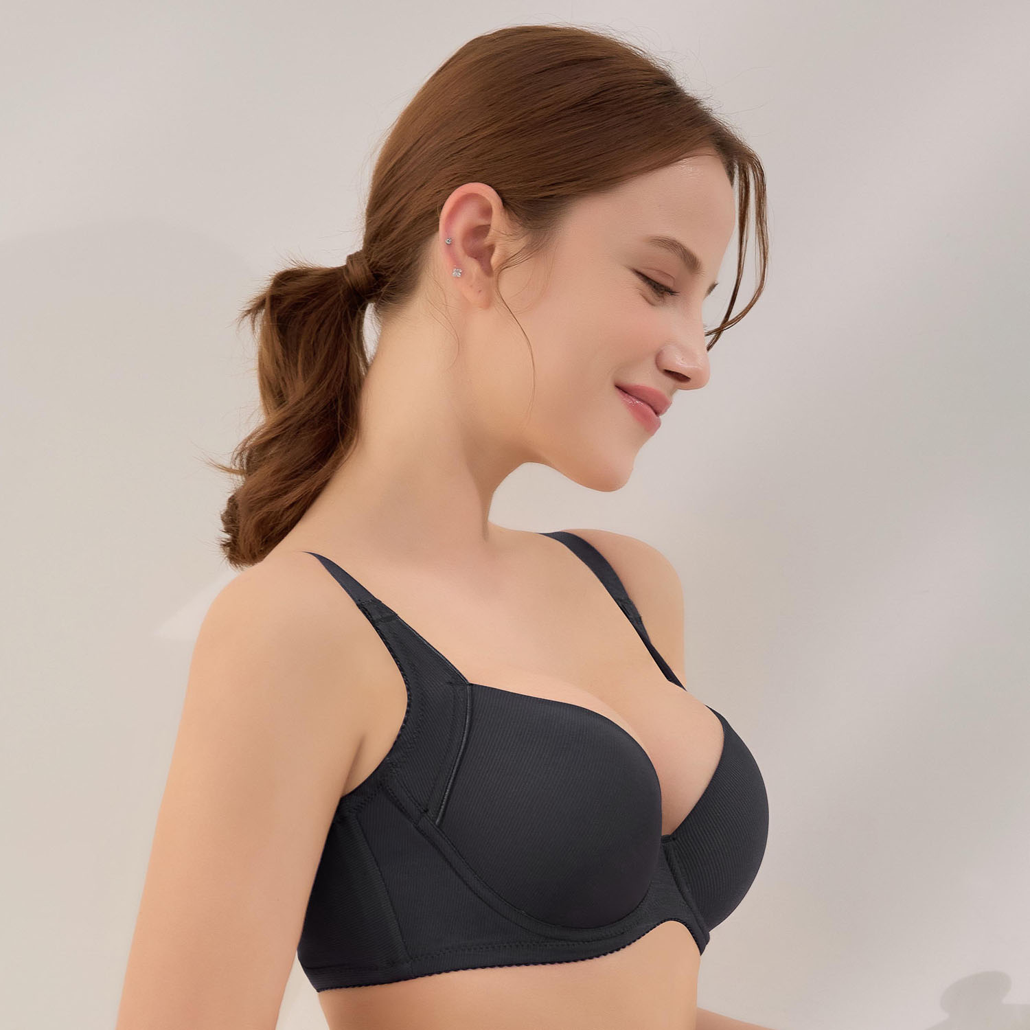 [Audrey]石墨烯 素体美人- 舒適無痕側包副乳軟鋼圈內衣-葡萄紫_3