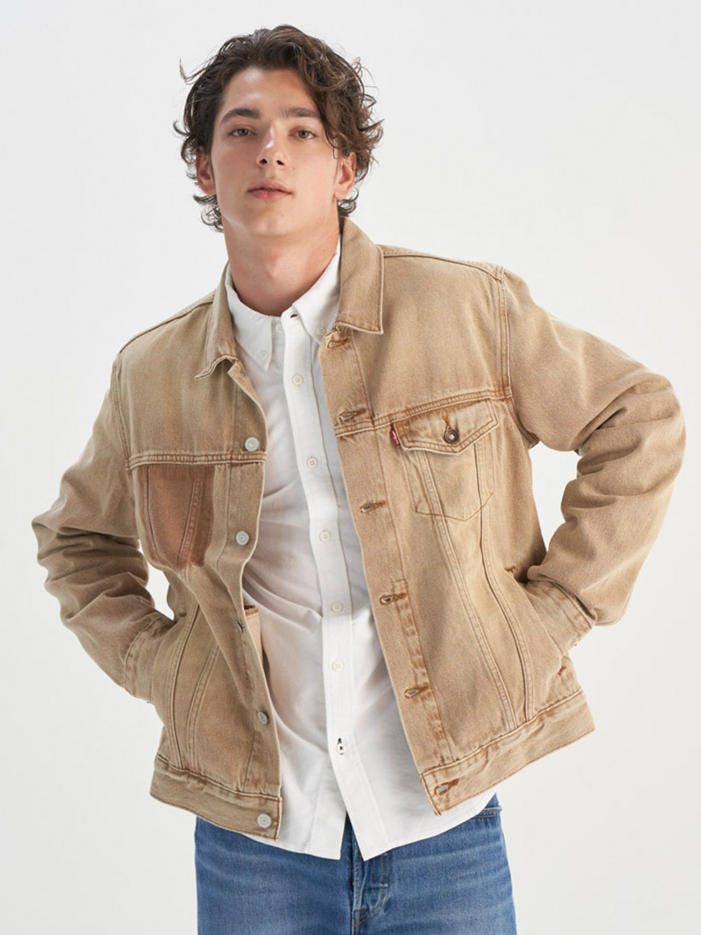 Levi’s® 男款 TYPE III 牛仔外套 單寧外套 復古寬鬆版型 沙漠卡其色  熱賣單品