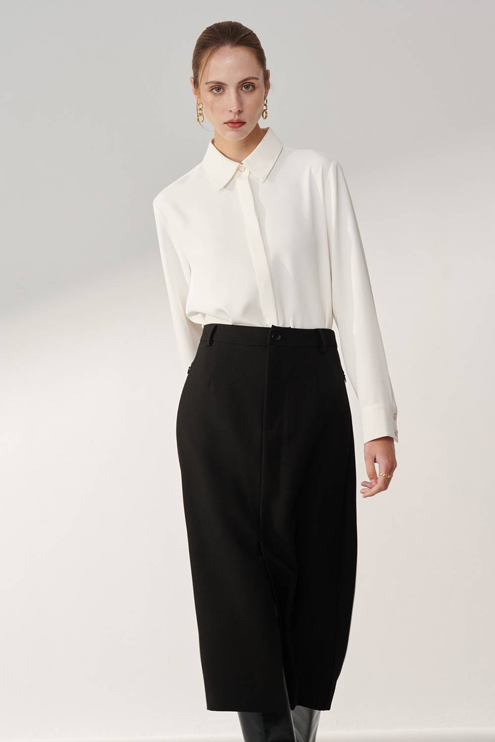 SST&C Black A-Line Slit Midi Skirt | 01232409002_1