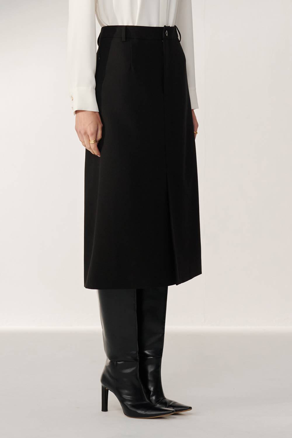 SST&C Black A-Line Slit Midi Skirt | 01232409002_6