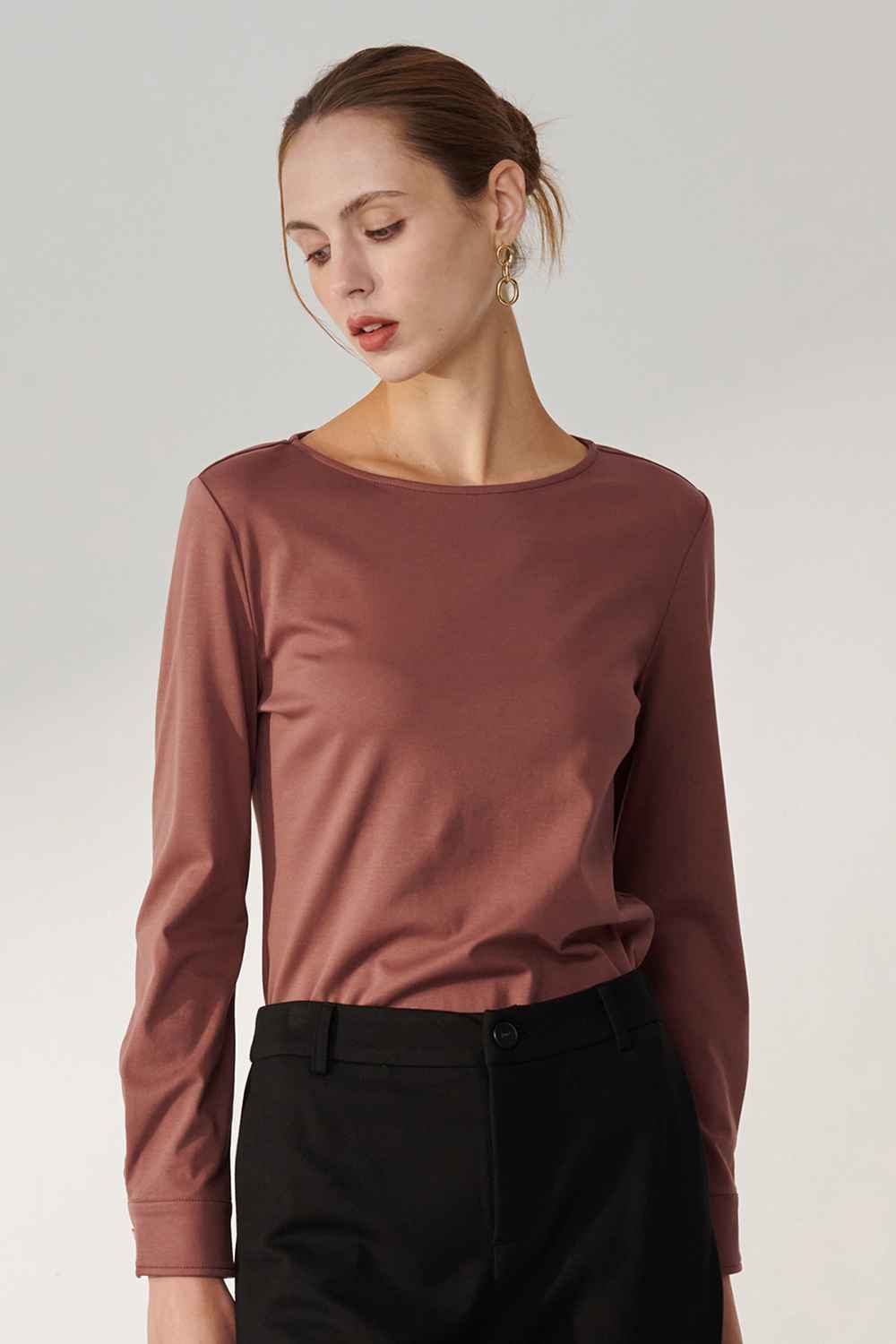 SST&C Cocoa Boat Neck Silky T-Shirt | 01202409002_2