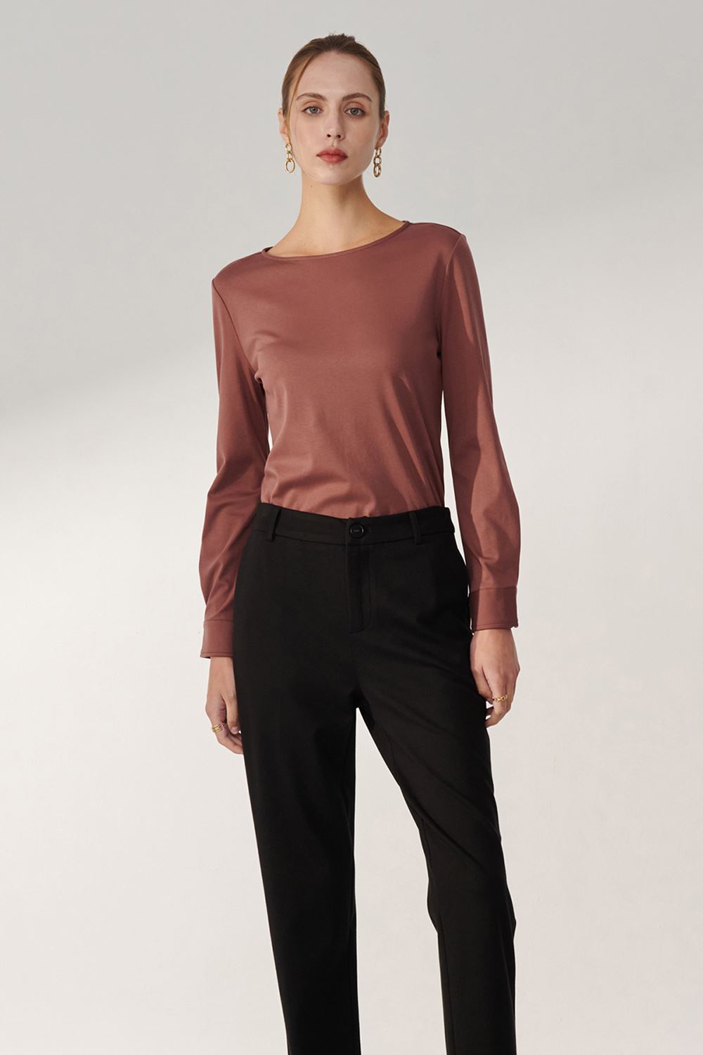 SST&C Cocoa Boat Neck Silky T-Shirt | 01202409002_3