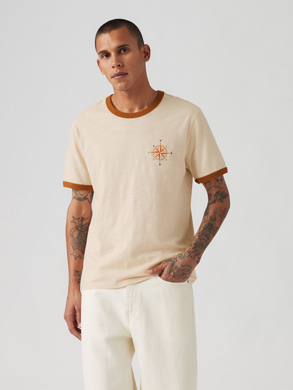 LEVI’S® X END. 男女同款Outdoor滾邊印花短袖Tee 人氣新品