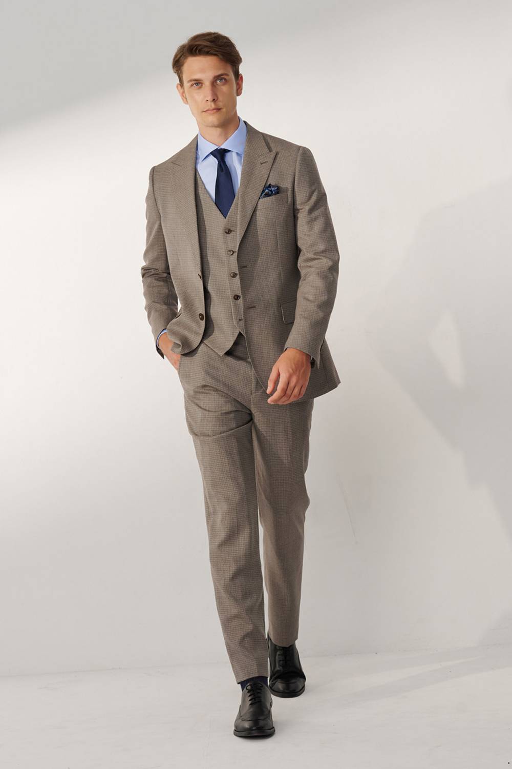 SST&C #Milan Series  Pink Check Pattern Slim Fit Suit Jacket | 00012409001_3