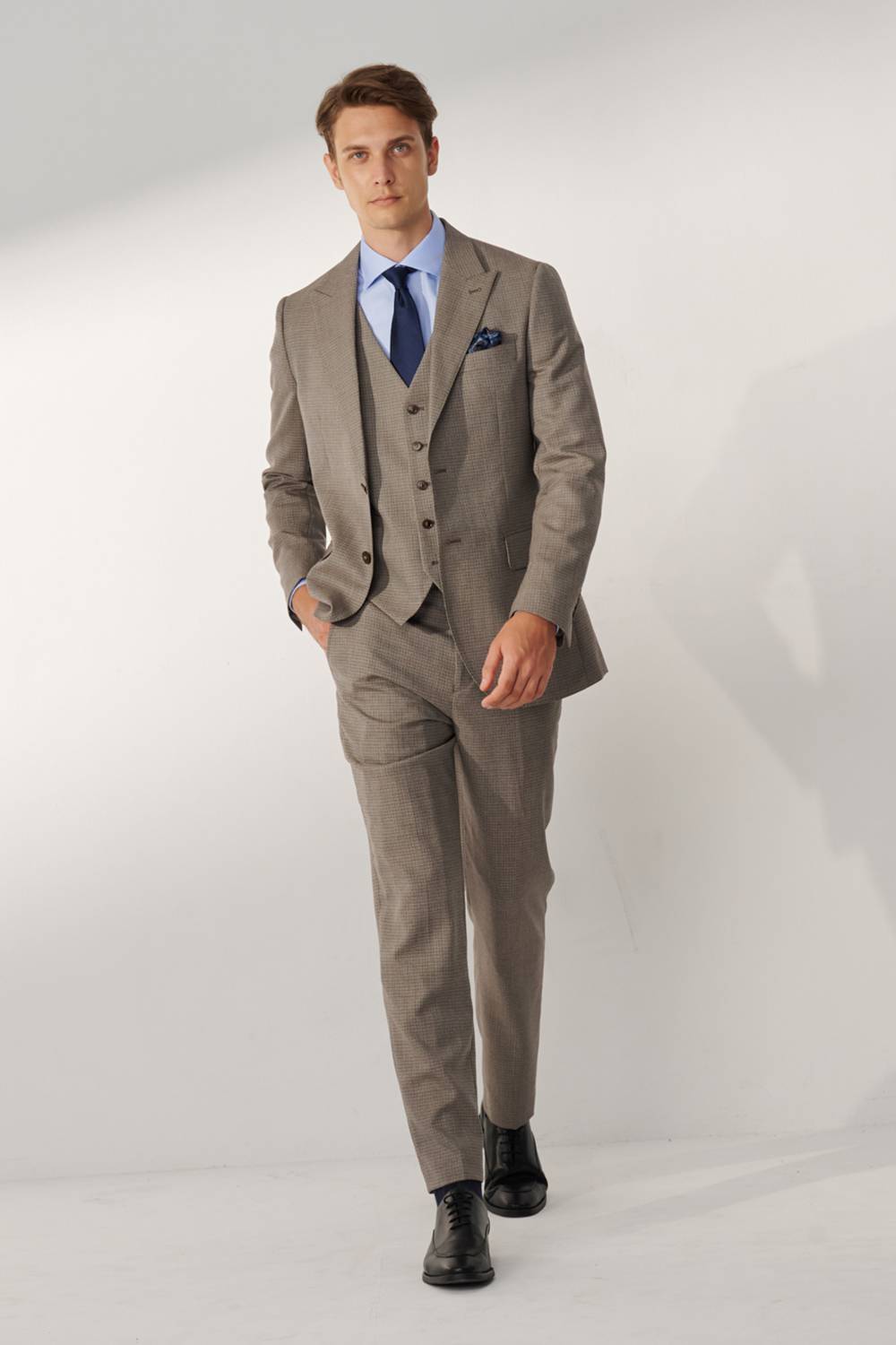 SST&C #Milan Series  Pink Check Pattern Slim Fit Suit Vest | 00032409001_3