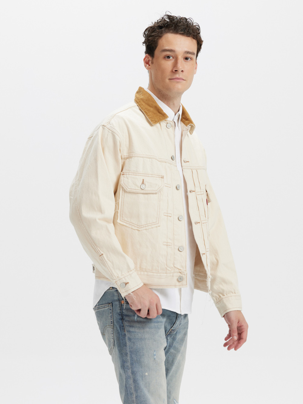 Levi’s® 男款 Type2 Oversize 復古寬鬆版牛仔外套 白色牛仔外套 熱賣單品