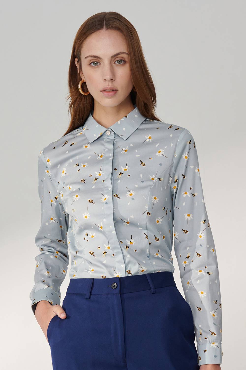 SST&C Light Gray Bee Square Neck Fitted Shirt | 01062409005_0