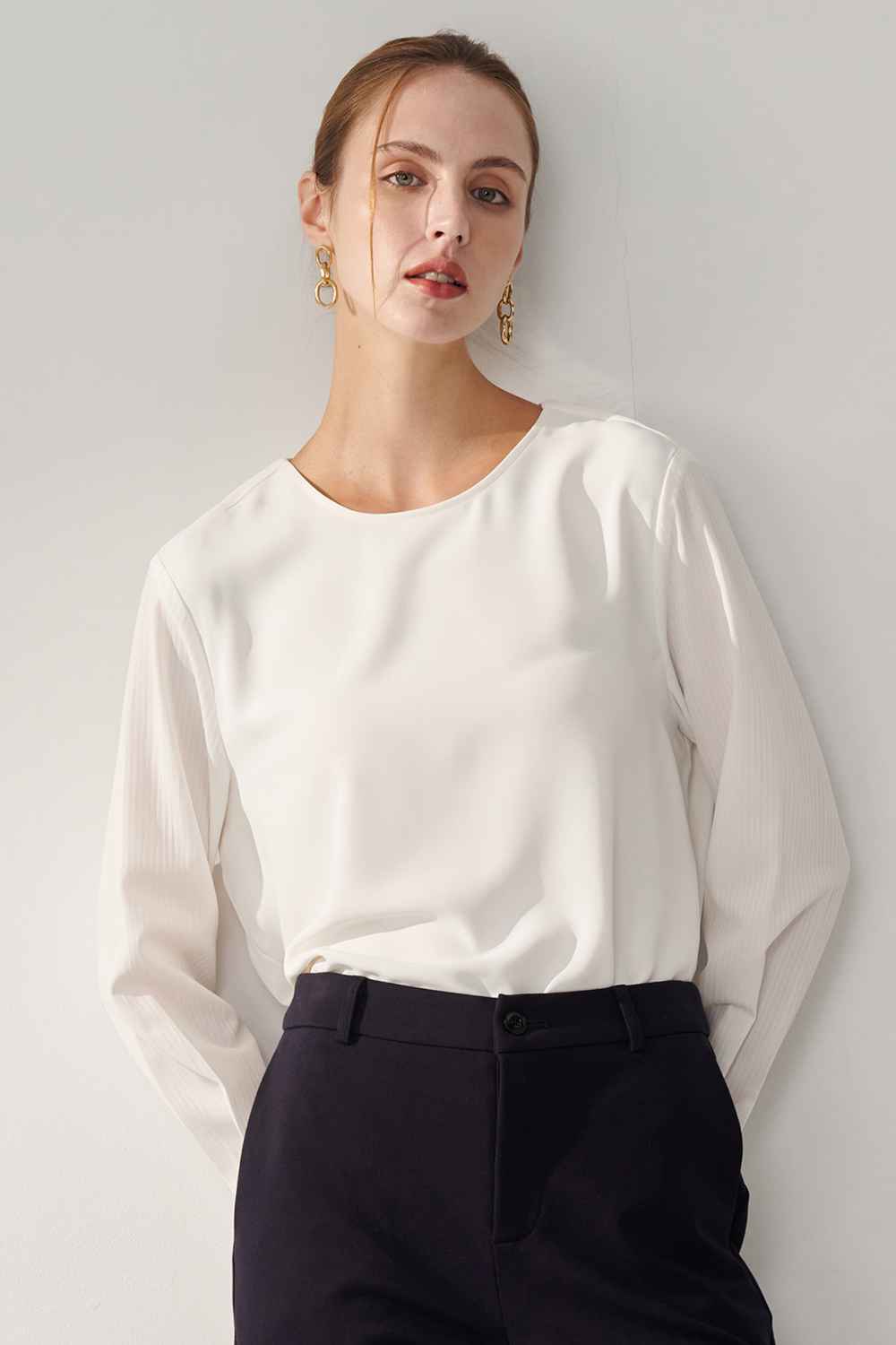 SST&C White Round Neck Pullover With Sleeves | 01082409003_0