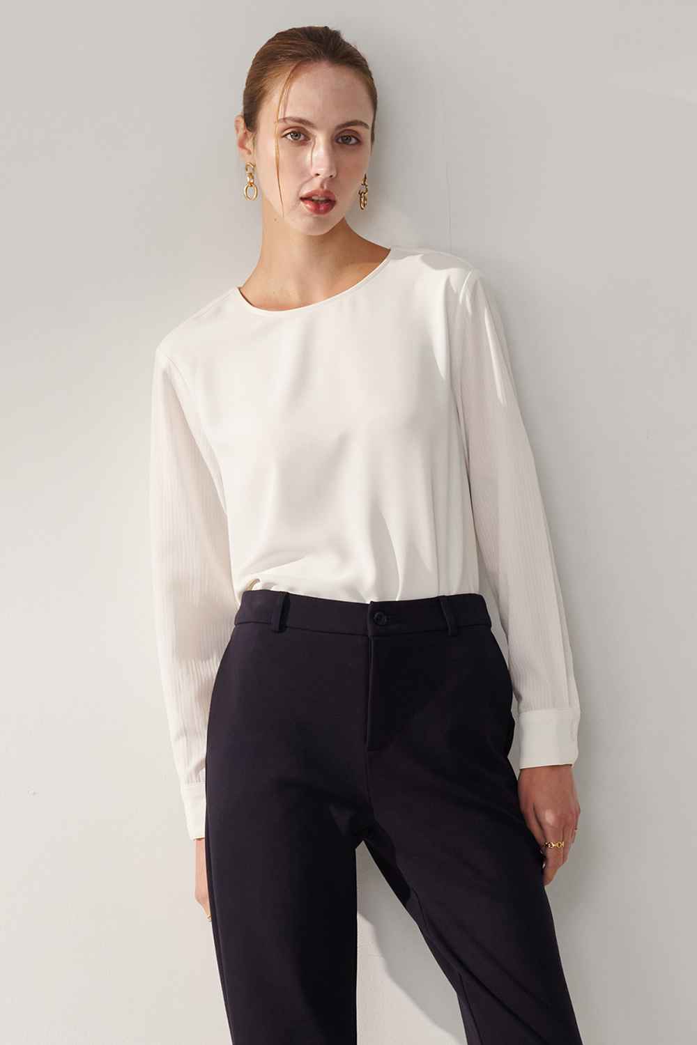 SST&C White Round Neck Pullover With Sleeves | 01082409003_2