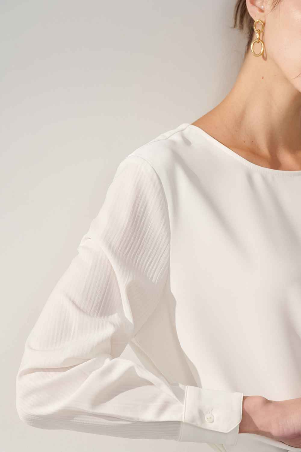 SST&C White Round Neck Pullover With Sleeves | 01082409003_4