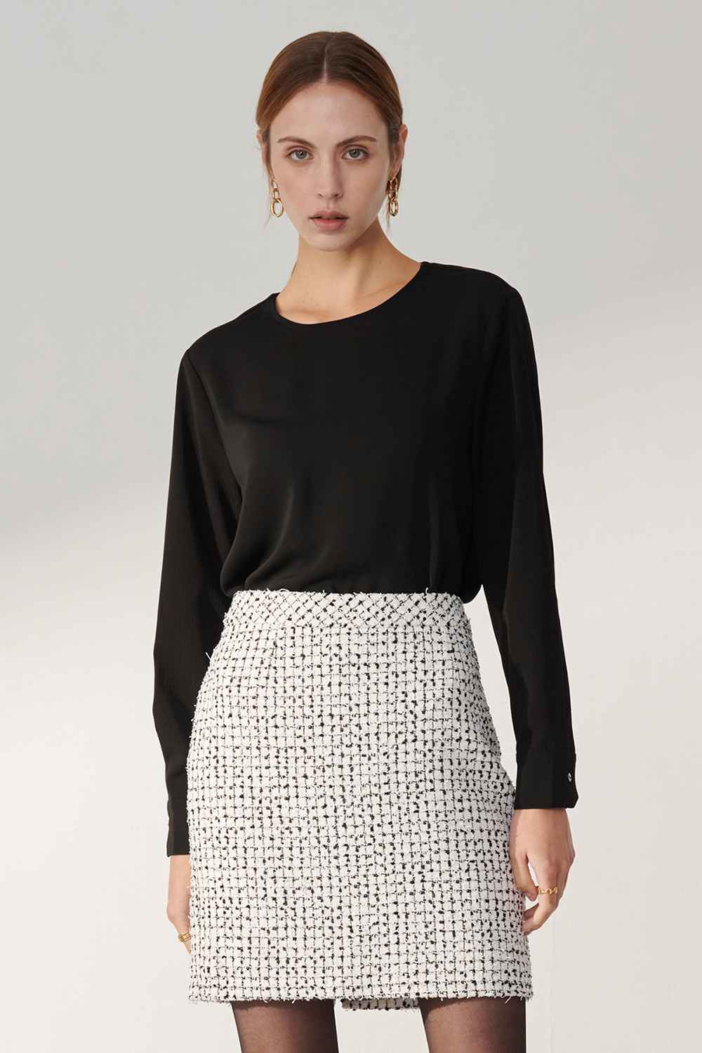 SST&C Black Round Neck Pullover With Sleeves | 01082409004_2