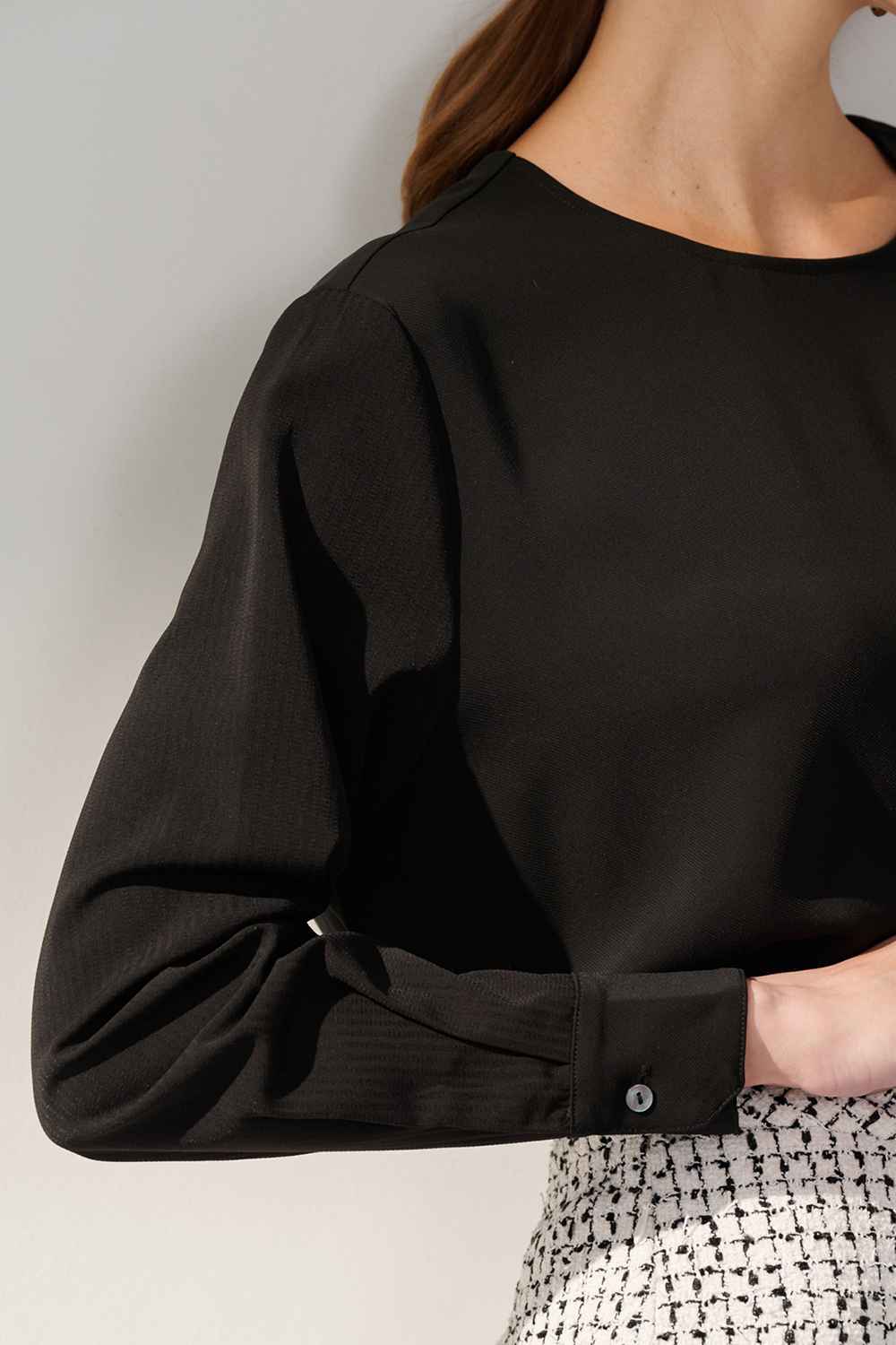 SST&C Black Round Neck Pullover With Sleeves | 01082409004_4