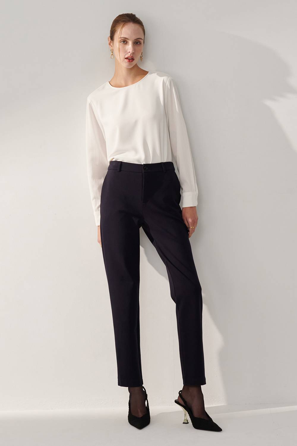 SST&C Dark Blue Low-Rise Slim Knitted Trousers | 01162409003_1