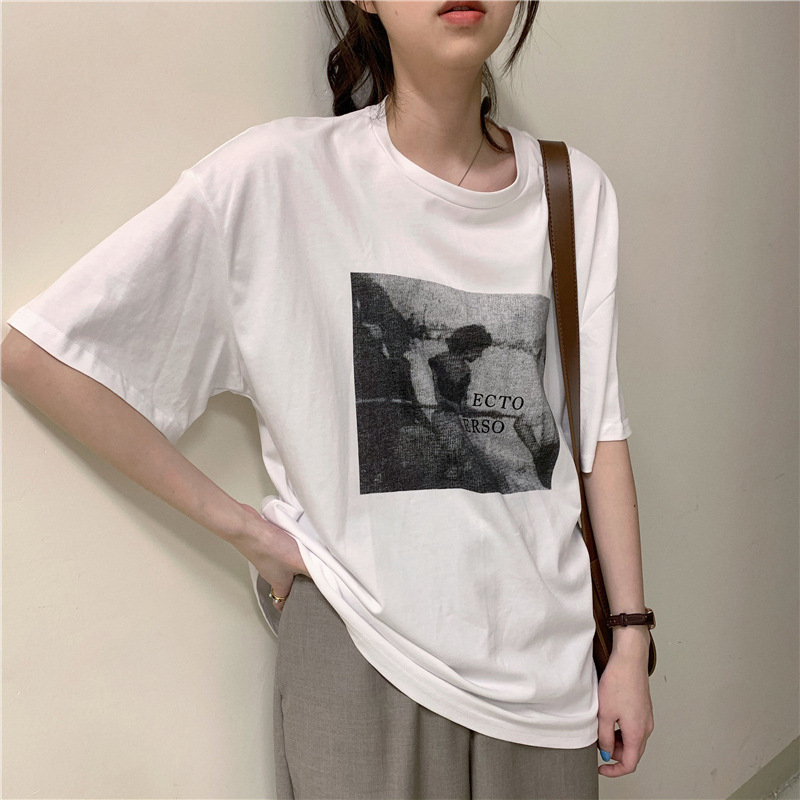 黑色系女子插畫短T_0