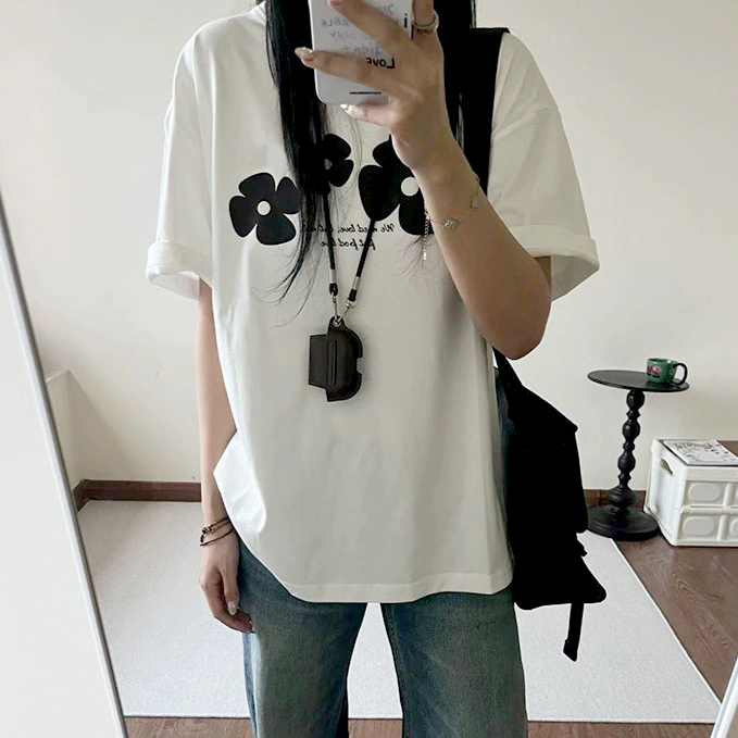 美式復古黑色小花純棉短T_0