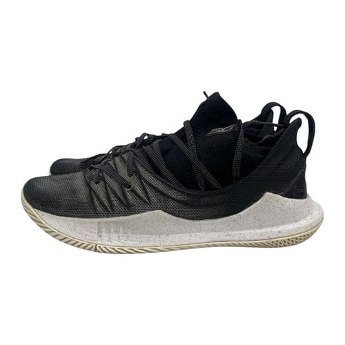 【宜蘭家樂福店】UNDER ARMOUR/低筒運動休閒鞋/26cm/3020657-101