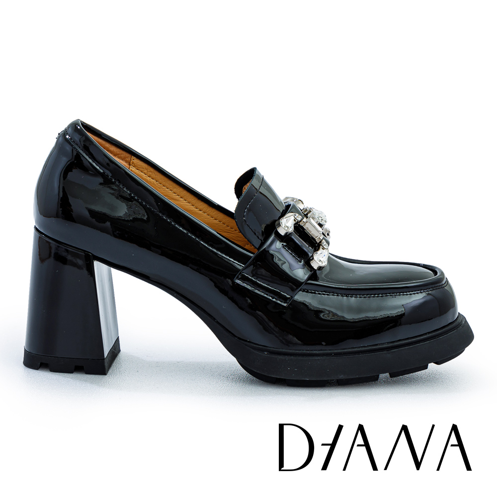 DIANA 典雅馬銜釦牛漆皮樂福高跟鞋 黑色 #55290