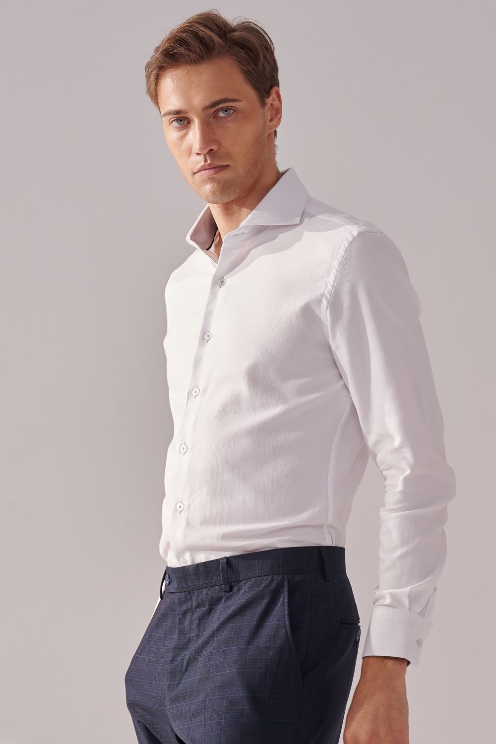SST&C White Textured Slim-Fit Shirt | 00062410001_0