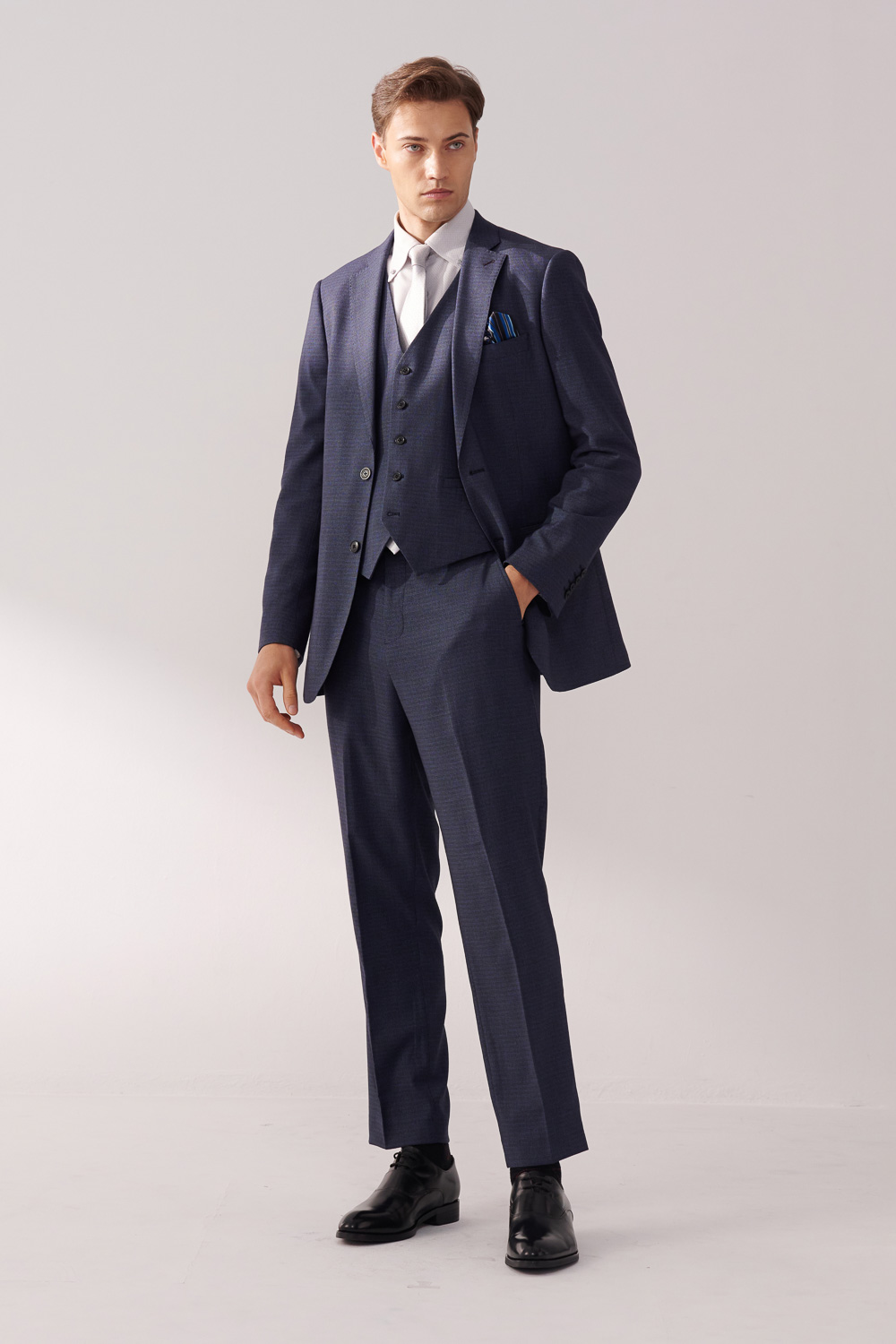 SST&C Gray Textured Standard Fit Shirt | 00062410021_3