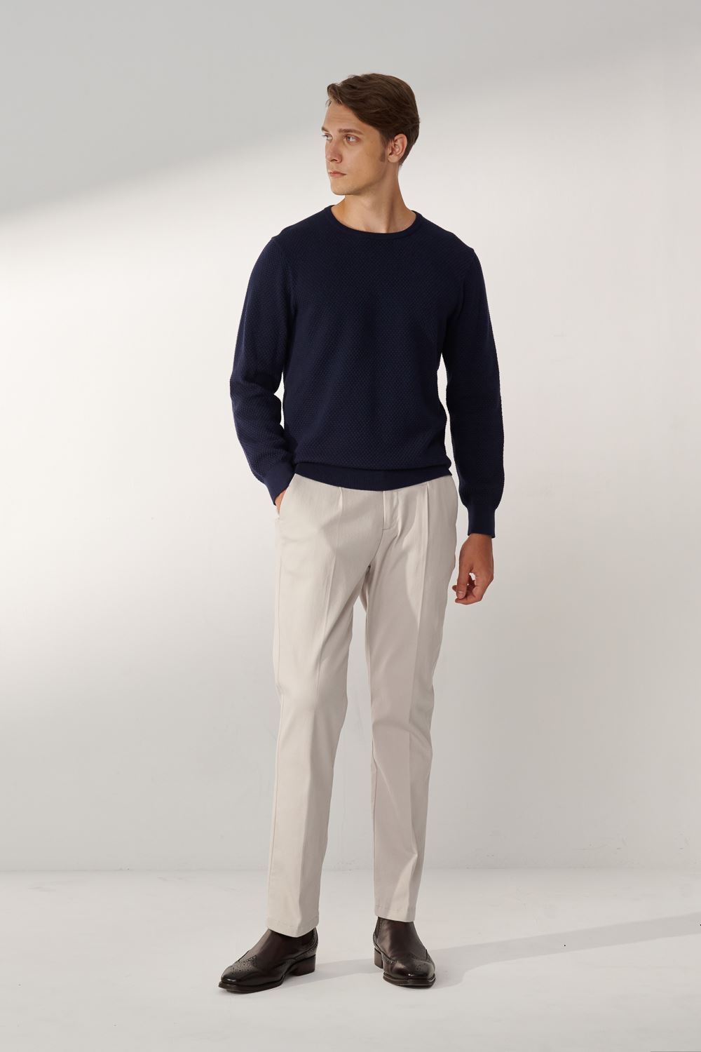 SST&C Light Gray and White Straight-Leg Elastic Casual Trousers | 00162410005_4