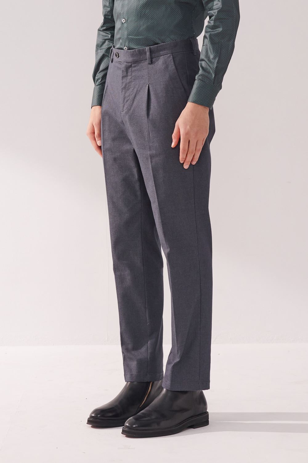 SST&C Denim Straight-Fit Stretchy Casual Trousers | 00162410007_4