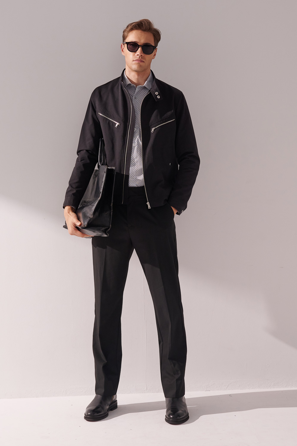 SST&C Black Wide Straight Fit Classic Elastic Casual Trousers | 00162410008_0