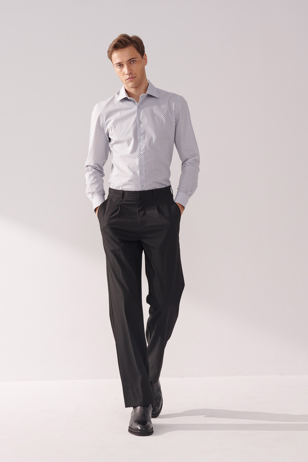 SST&C Black Wide Straight Fit Classic Elastic Casual Trousers | 00162410008_5