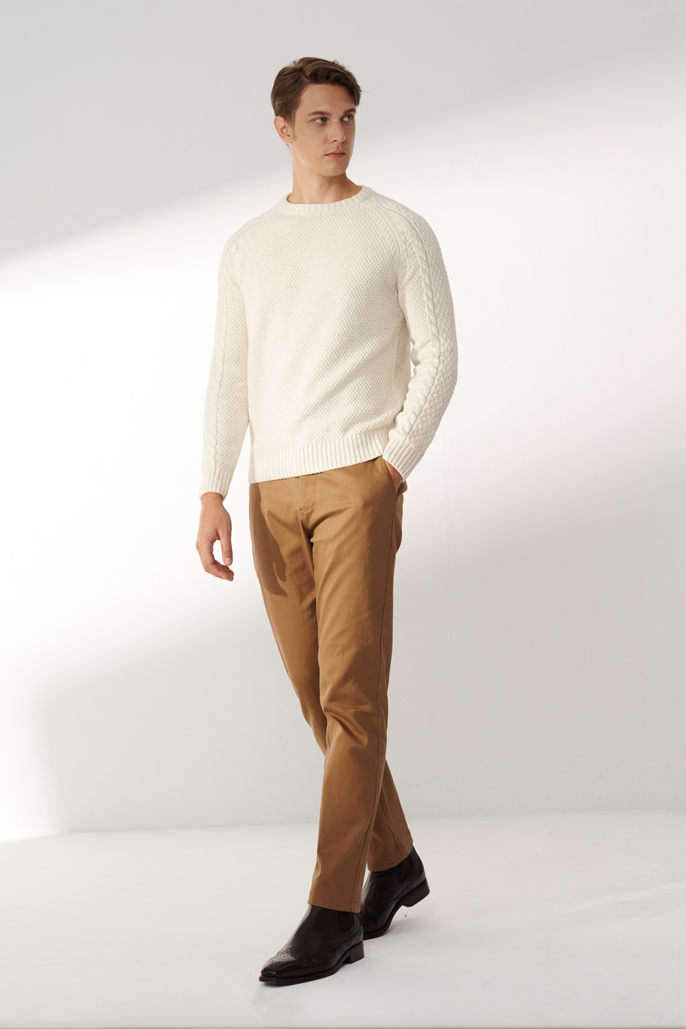 SST&C White and Gray Cable-Knit Crew Neck Sweater | 00182410001_3