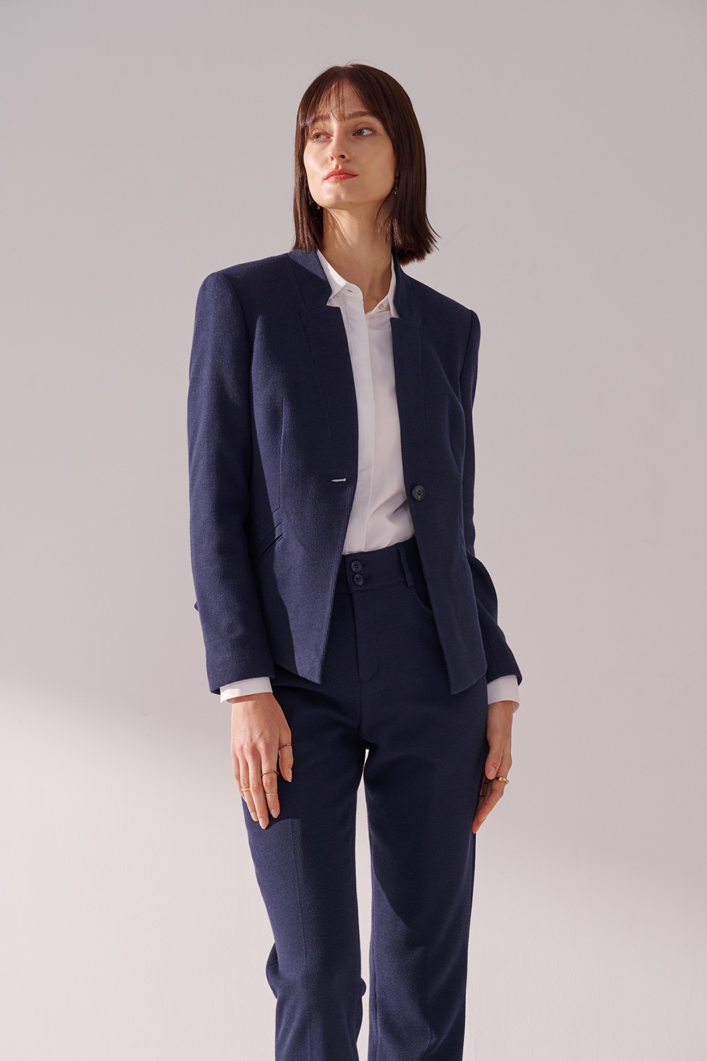 SST&C White Square Collar Shirt | 01062410001_4