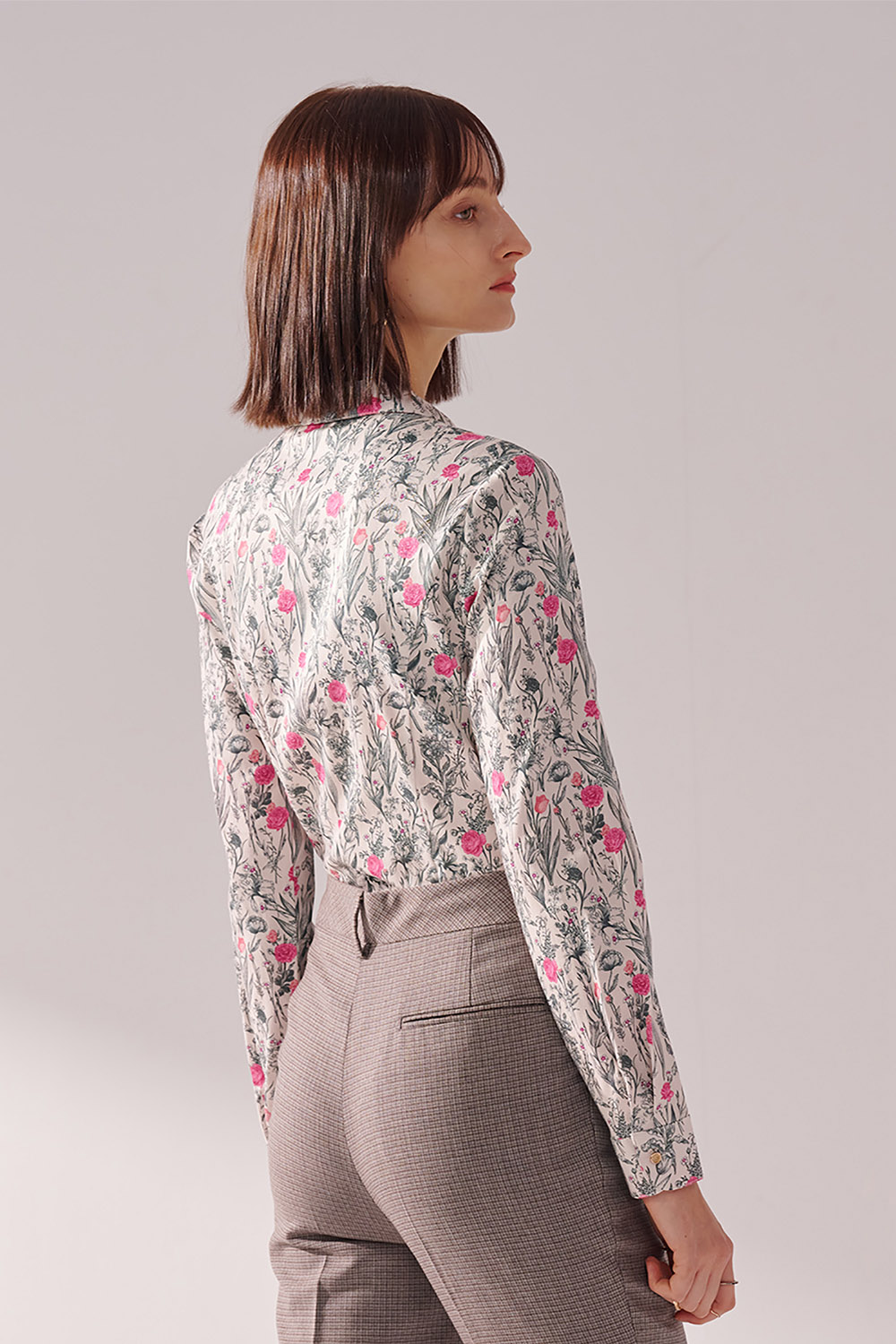SST&C Rose Crew Neck Fitted Shirt | 01062410004_5