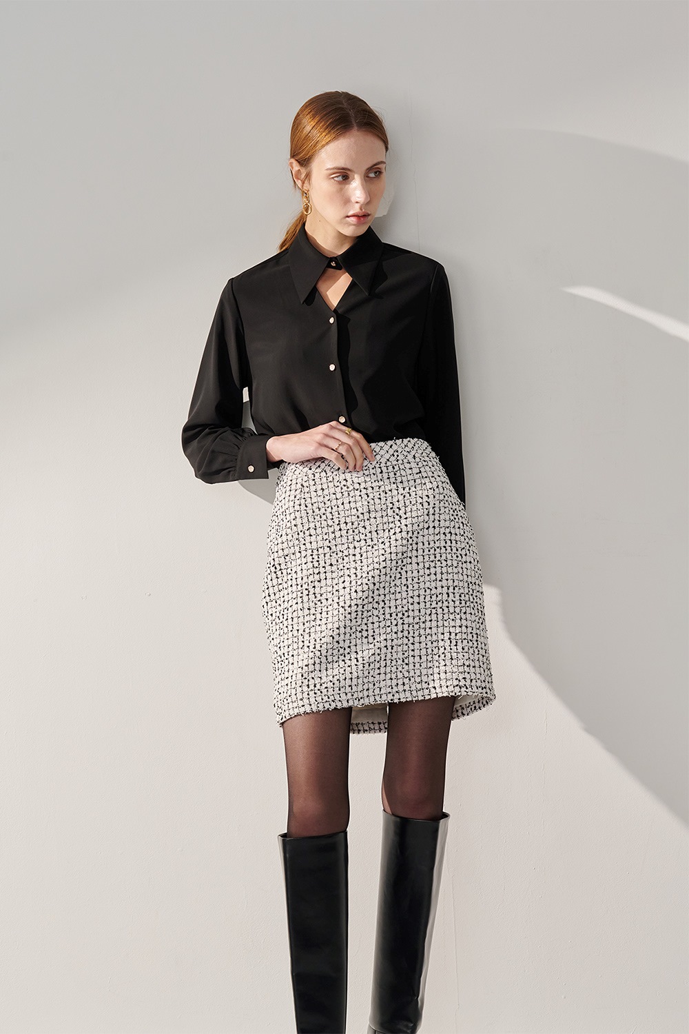 SST&C Black V-Shaped Hollow Design Top | 01082410002_1